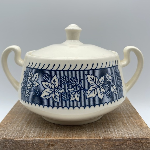 Homer Laughlin Shakespeare Country Blue Sugar Bowl with‎ Lid - Picture 2 of 8